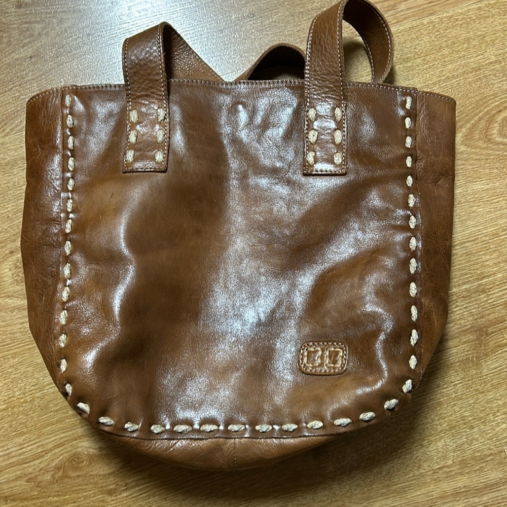 Bed STU tote Length:11.5 inch Height:11.5 inch Width:3.5 inch.